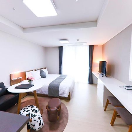 Geoje Leein Stay Hotel מראה חיצוני תמונה