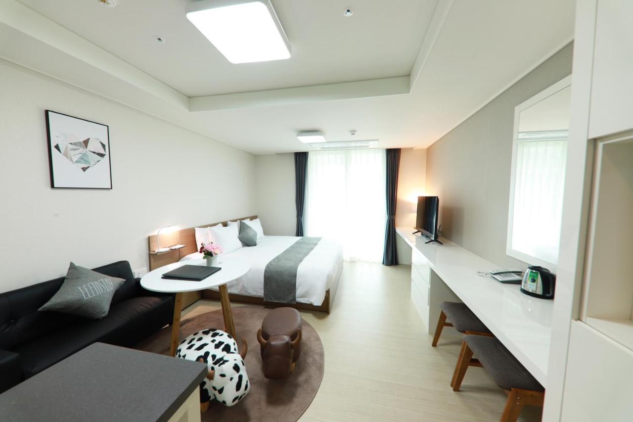 Geoje Leein Stay Hotel מראה חיצוני תמונה