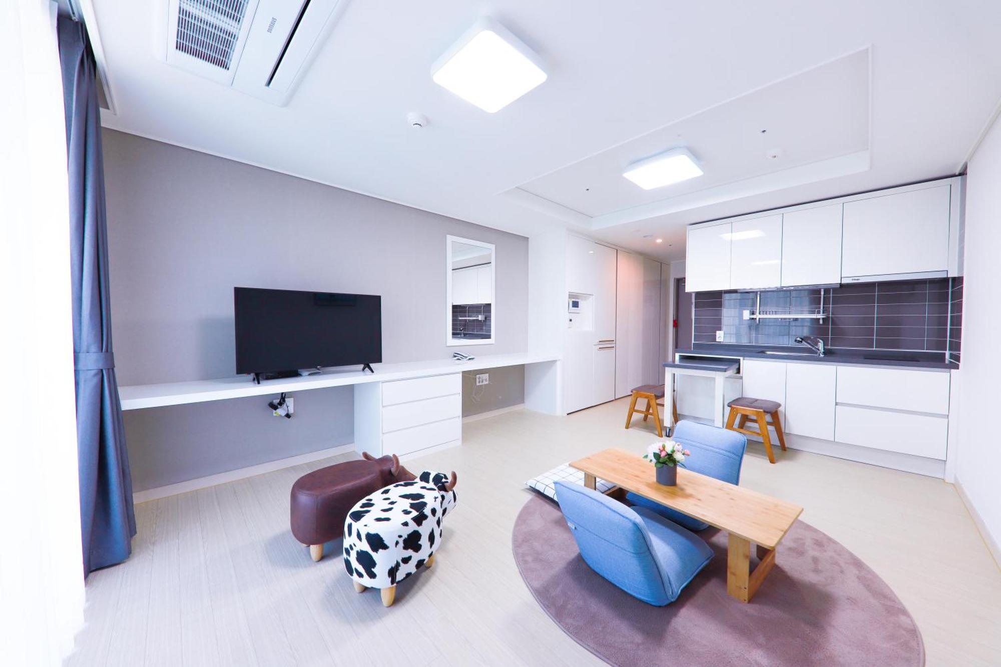 Geoje Leein Stay Hotel מראה חיצוני תמונה