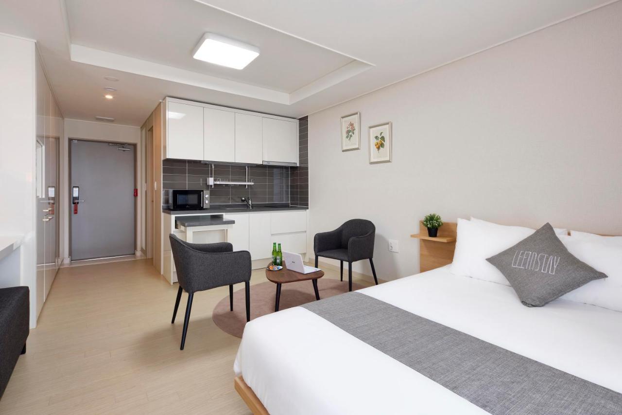 Geoje Leein Stay Hotel מראה חיצוני תמונה
