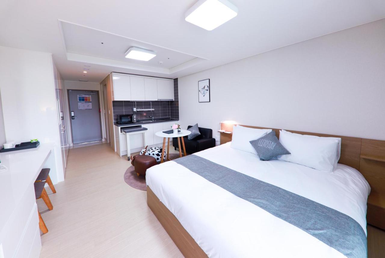 Geoje Leein Stay Hotel מראה חיצוני תמונה