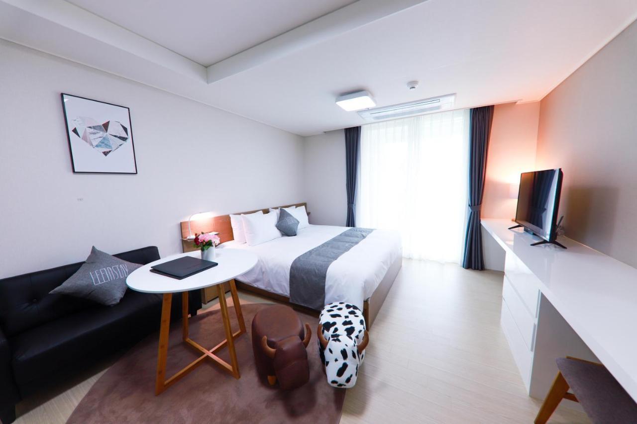 Geoje Leein Stay Hotel מראה חיצוני תמונה